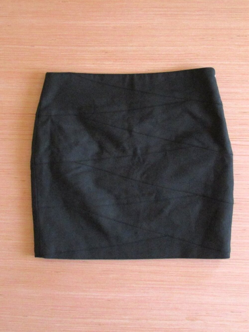Robert Rodriguez Black Asymmetric Seam Mini Skirt ā Size 6